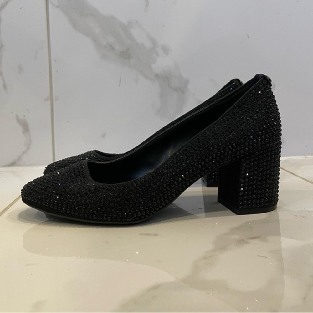 Micheal Kors | Black Arabella Sparkle Round Toe Classic Elegance Mini Pump Shoe - Picture 4 of 16